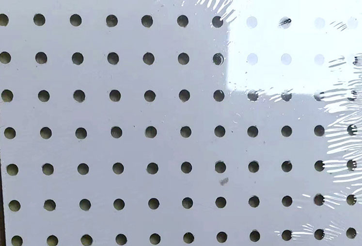 金屬穿孔吸音板的多元化應用：商業空間、錄音室與家庭影院的理想選擇